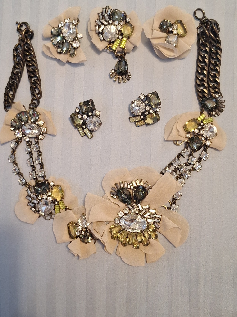 FULLY IN TACT J CREW NECKLACE EARRINGS AND HANDMADE BROOCH SET!